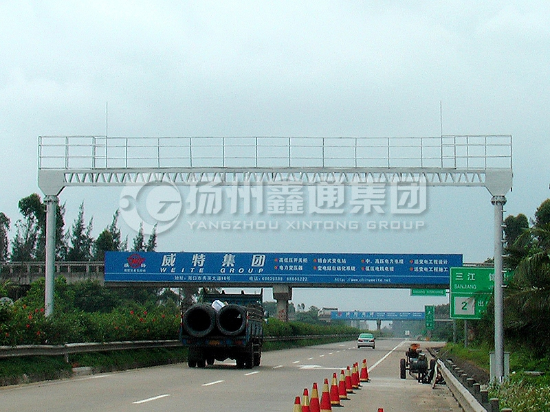 LMJ-010，情報(bào)板龍門架