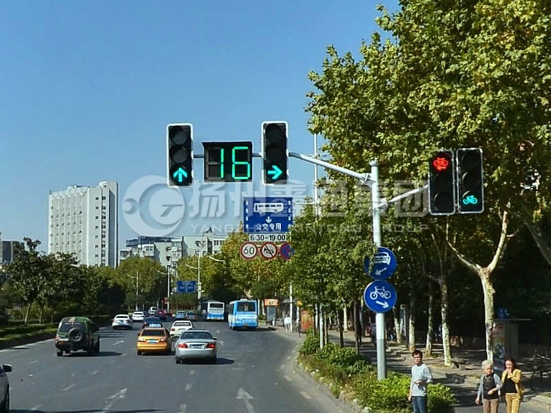 XHDG-039，燕翅信號(hào)燈桿，南京信號(hào)燈桿