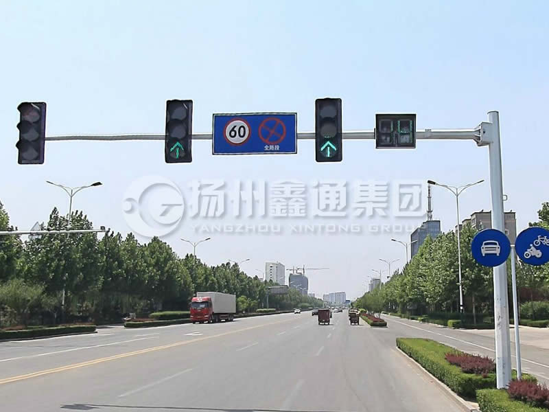 XHDG-060，八棱懸臂信號(hào)燈桿